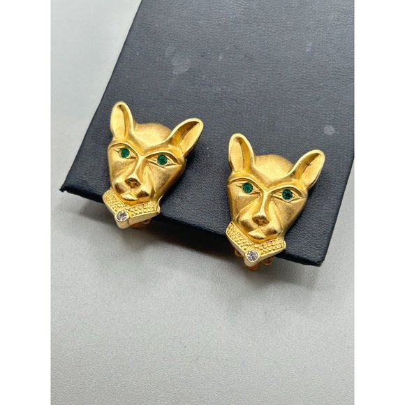 JACKIE COLLINS Panther Clip On Earrings Matte Gold Tone and Emerald Green Eyes - Picture 7 of 8